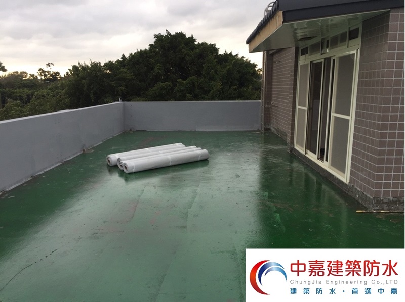 桃園市/中壢區/黃公館 使用工法 : 屋頂免打除防水施工/PVC/TPO防水工法《中嘉建築防水》