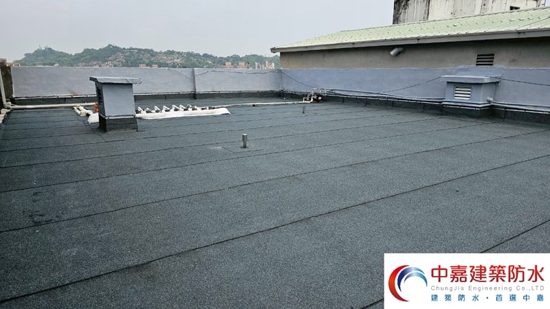 什麼是房屋結構漏水【一次全看懂】屋頂防水工程的施工方法《中嘉建築防水》