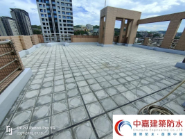 房屋漏水【成功修繕的關鍵】屋頂防水工程的施工方法及選擇《中嘉建築防水》