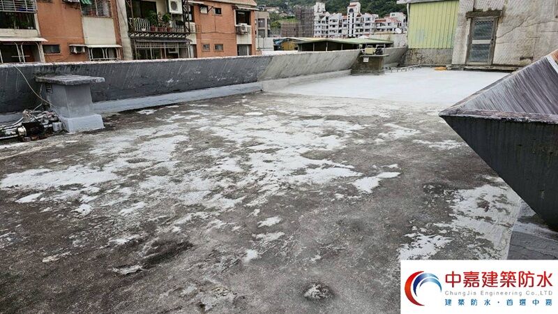 頂樓共有平台漏水到樓下怎麼辦?【答案你可能會不想知道】