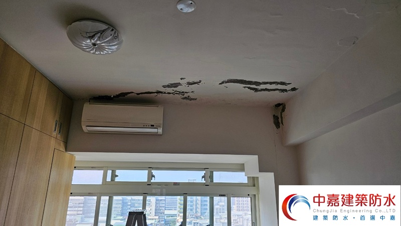 地震後，老宅下雨頂樓竟然「滴水不斷」【探訪老屋頂的中年危機】《中嘉建築防水》