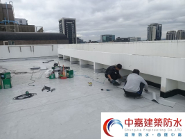 屋頂兩戶交界處漏水修復的「三步驟」【頂樓漏水：人品修煉場】《中嘉建築防水》