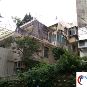 漏水了，山區房屋屋頂檔不住強降雨？【網曝日本屋面防水技術】《中嘉建築防水》