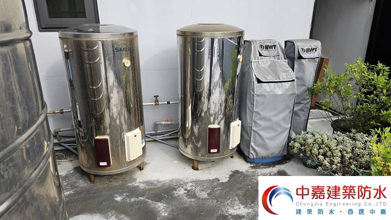 獨棟別墅頂樓也會漏水？如何應對「漏水危機」【拒絕雨水派對】《中嘉建築防水》