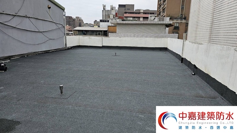 獨棟別墅頂樓也會漏水？如何應對「漏水危機」【拒絕雨水派對】《中嘉建築防水》