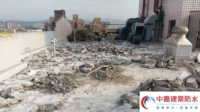 獨棟別墅頂樓也會漏水？如何應對「漏水危機」【拒絕雨水派對】《中嘉建築防水》